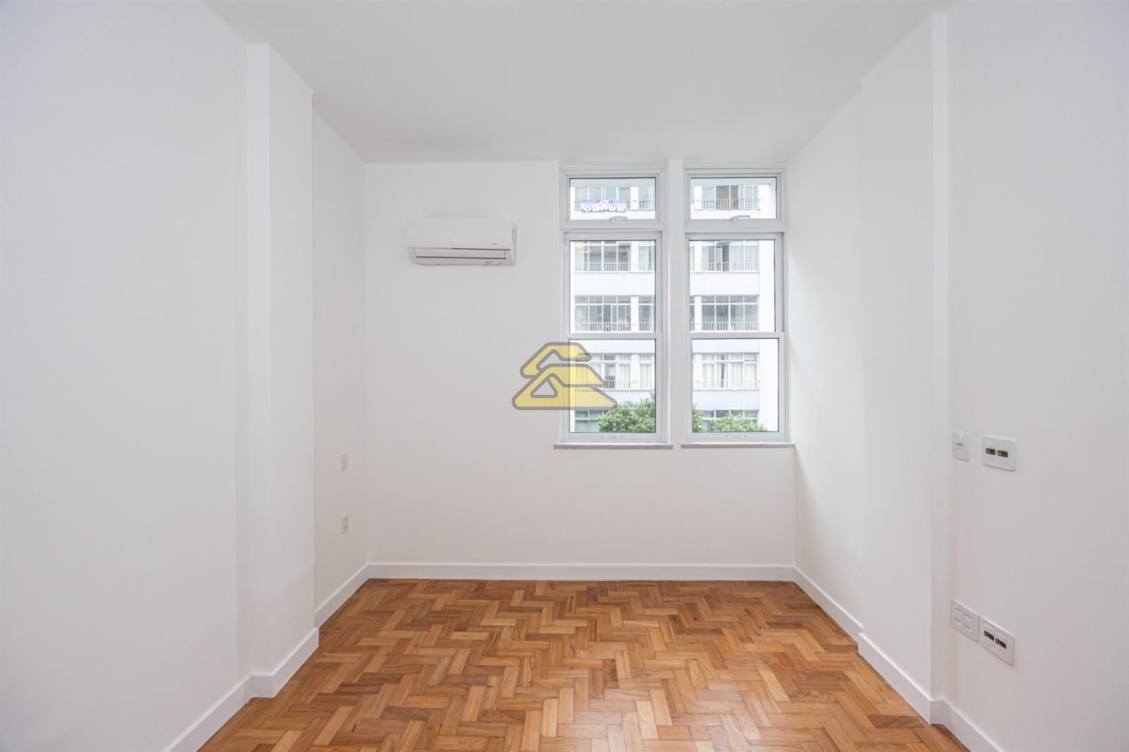 Apartamento à venda com 3 quartos, 117m² - Foto 19