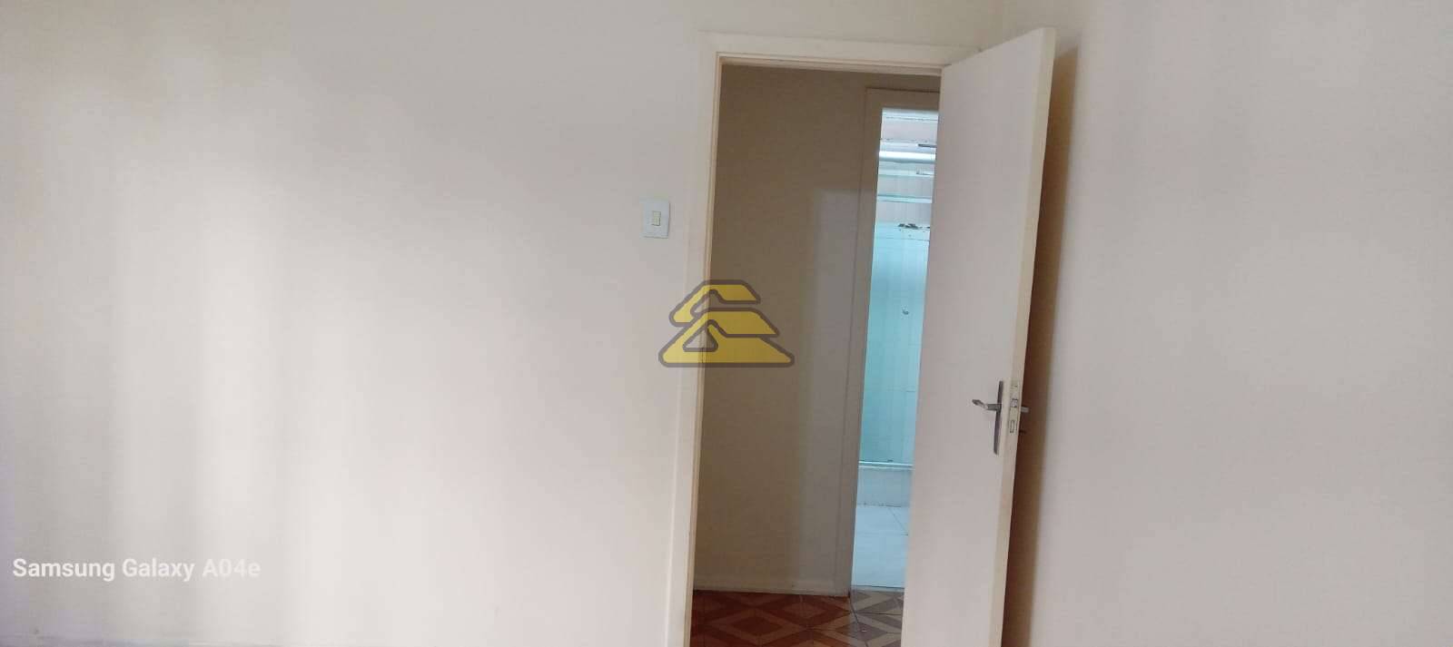 Apartamento à venda com 2 quartos, 60m² - Foto 4