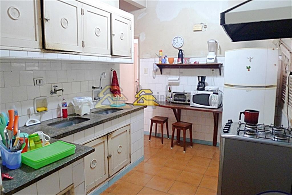 Apartamento à venda com 3 quartos, 144m² - Foto 12