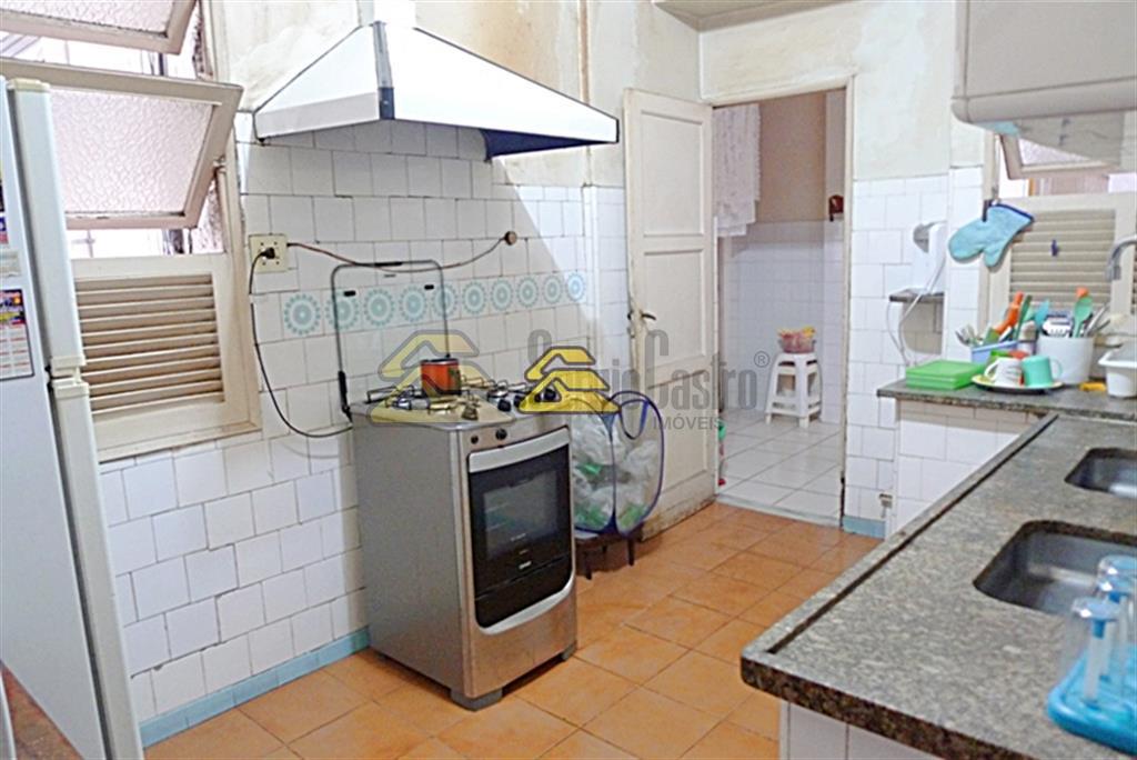 Apartamento à venda com 3 quartos, 144m² - Foto 14