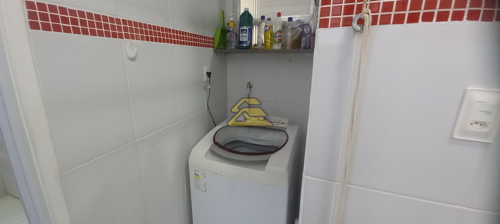 Apartamento à venda com 1 quarto, 50m² - Foto 27