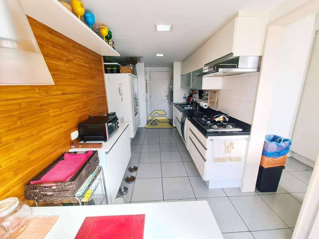 Cobertura à venda com 3 quartos, 247m² - Foto 15