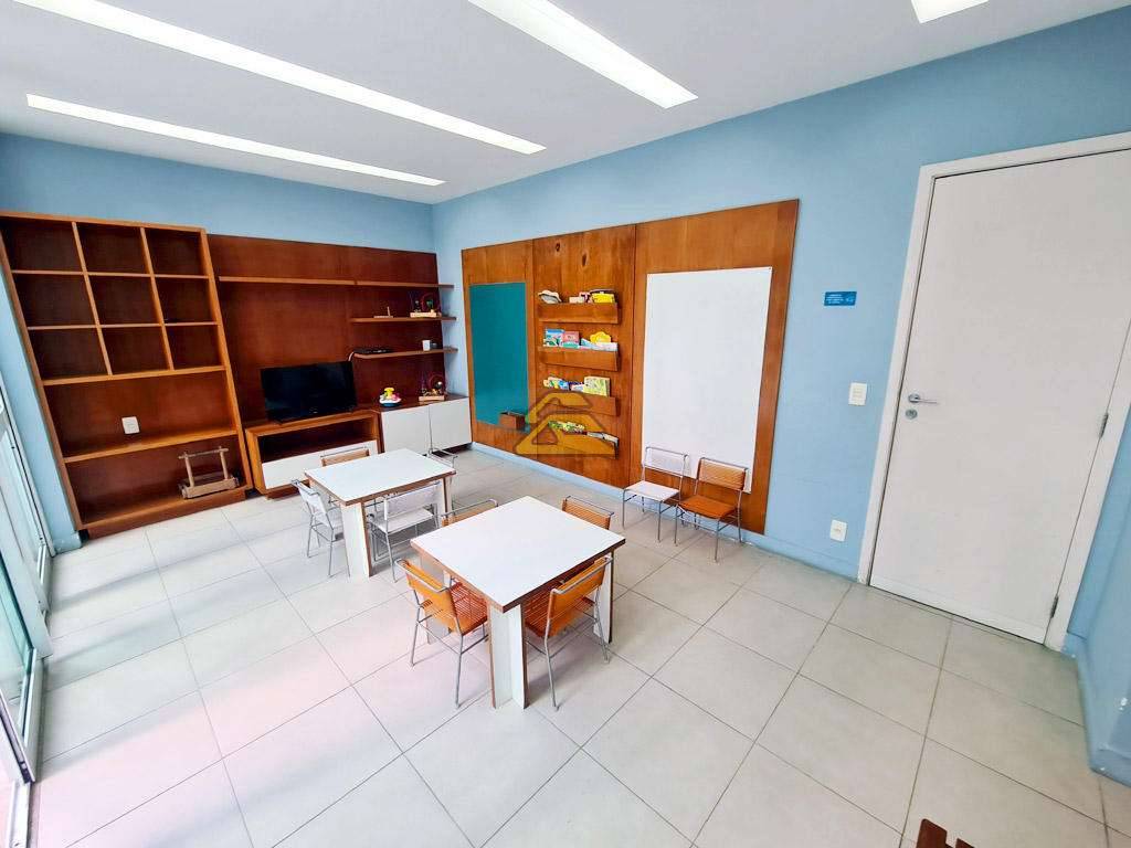 Cobertura à venda com 3 quartos, 247m² - Foto 25