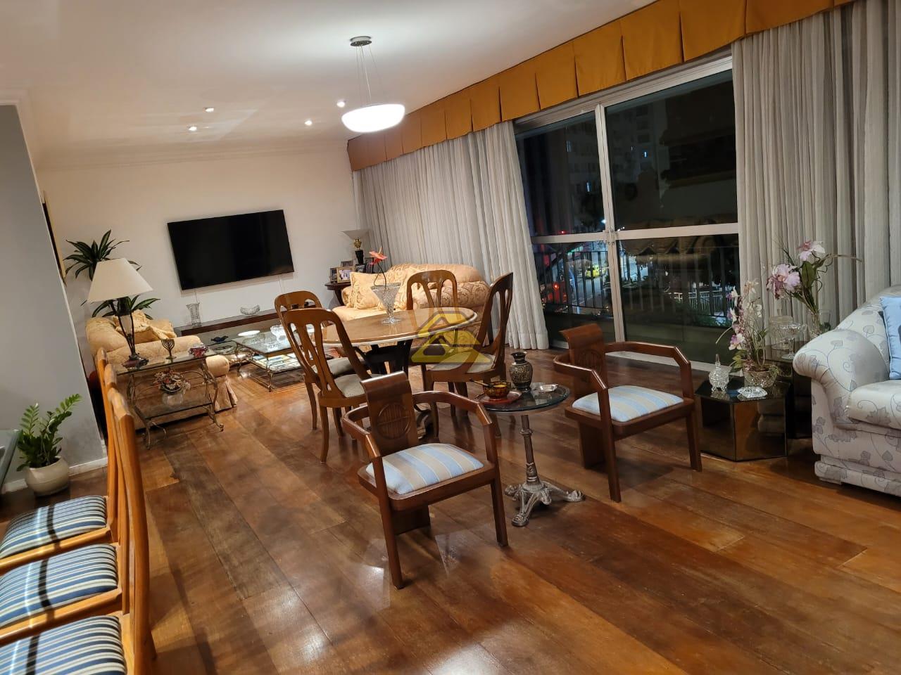 Apartamento à venda com 3 quartos, 176m² - Foto 9