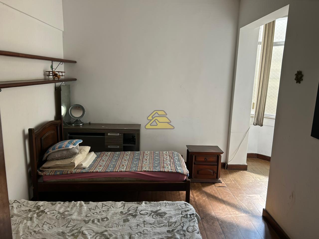 Apartamento à venda com 3 quartos, 215m² - Foto 13