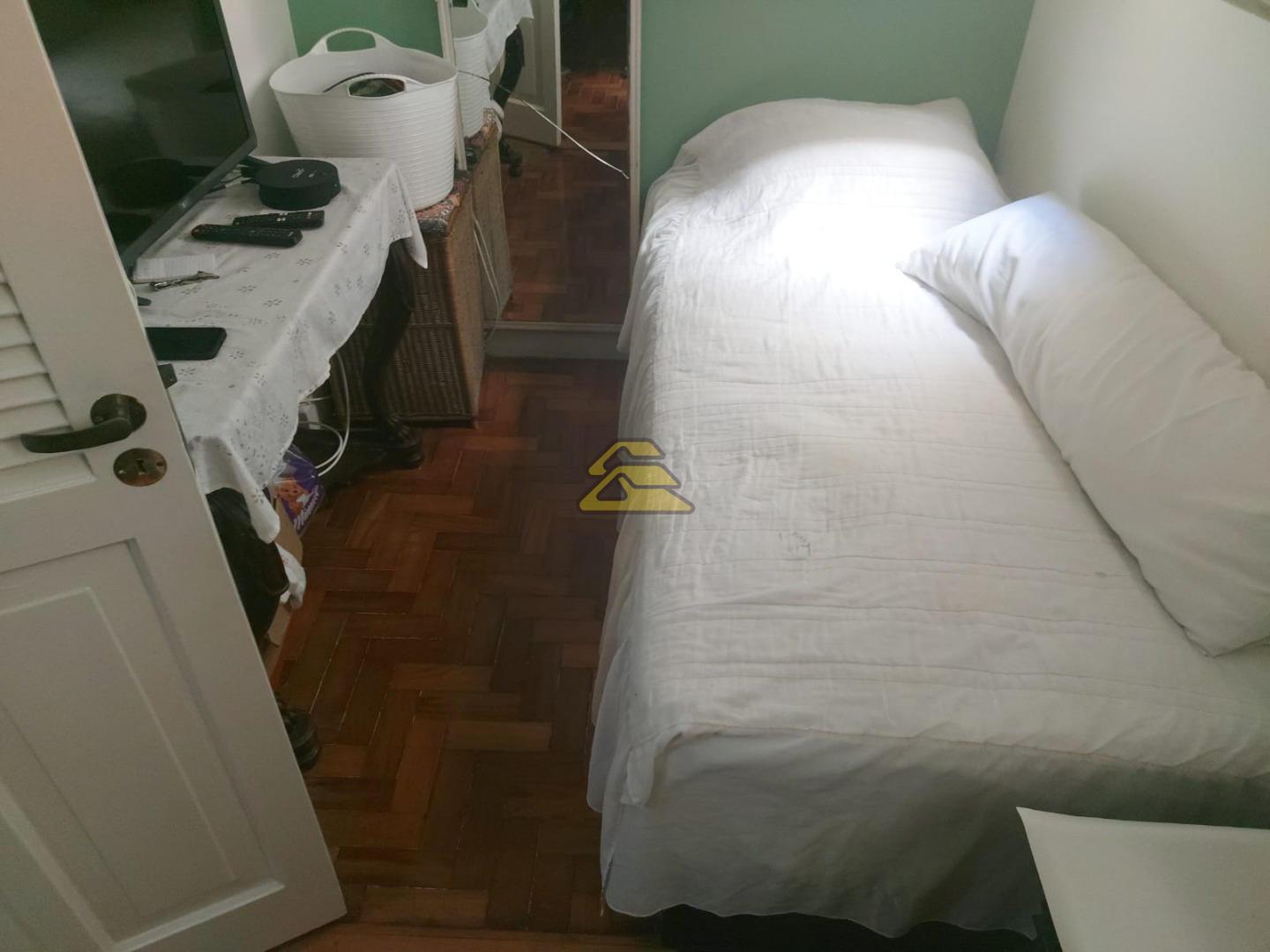 Apartamento à venda com 4 quartos, 223m² - Foto 24