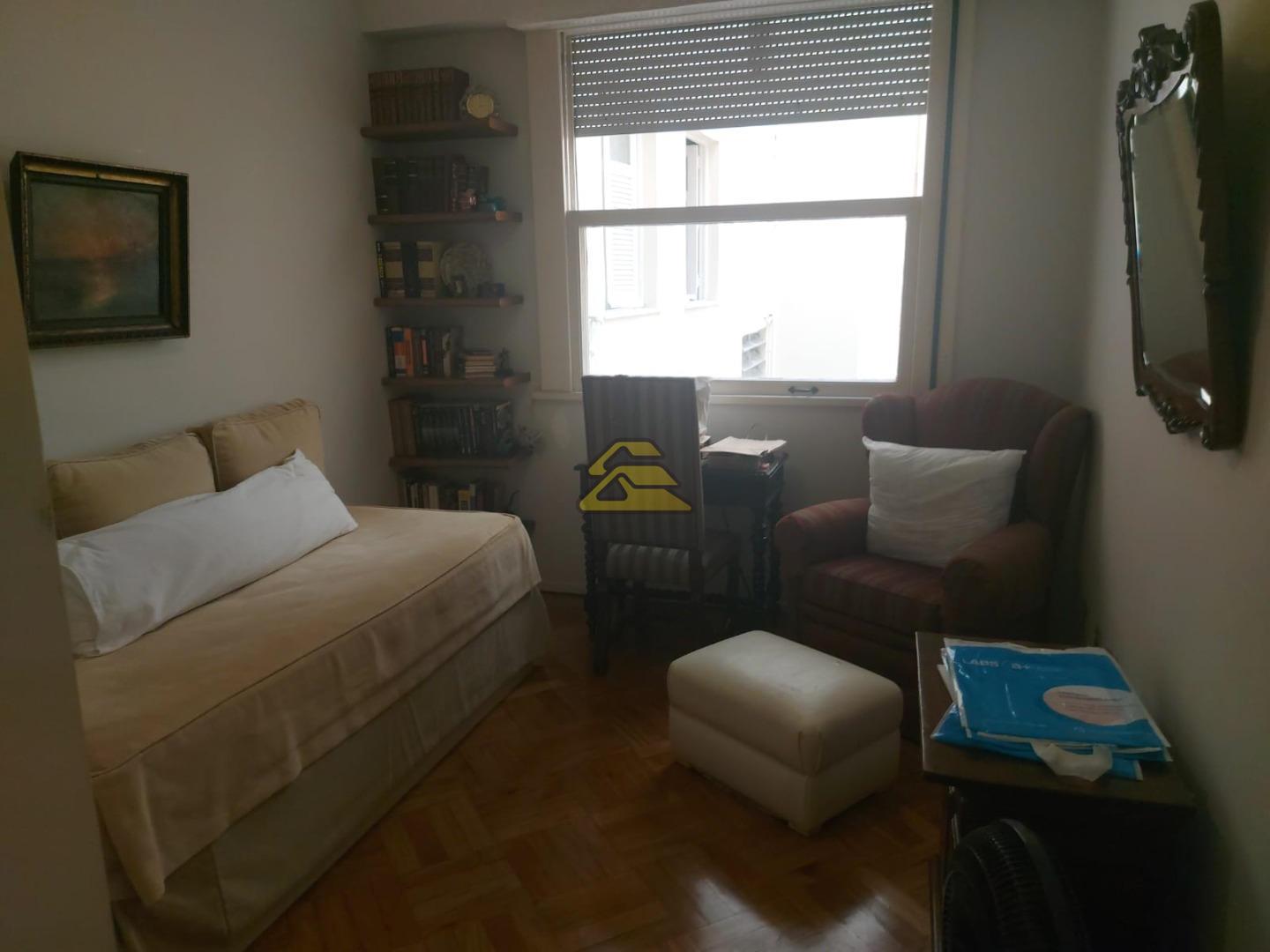 Apartamento à venda com 4 quartos, 223m² - Foto 19