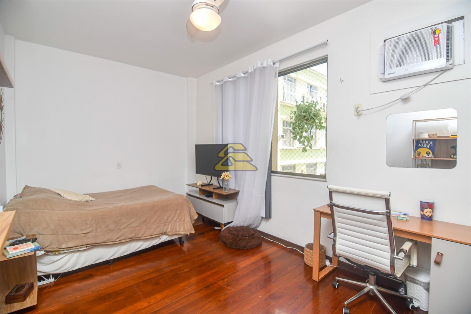 Apartamento à venda com 3 quartos, 123m² - Foto 12