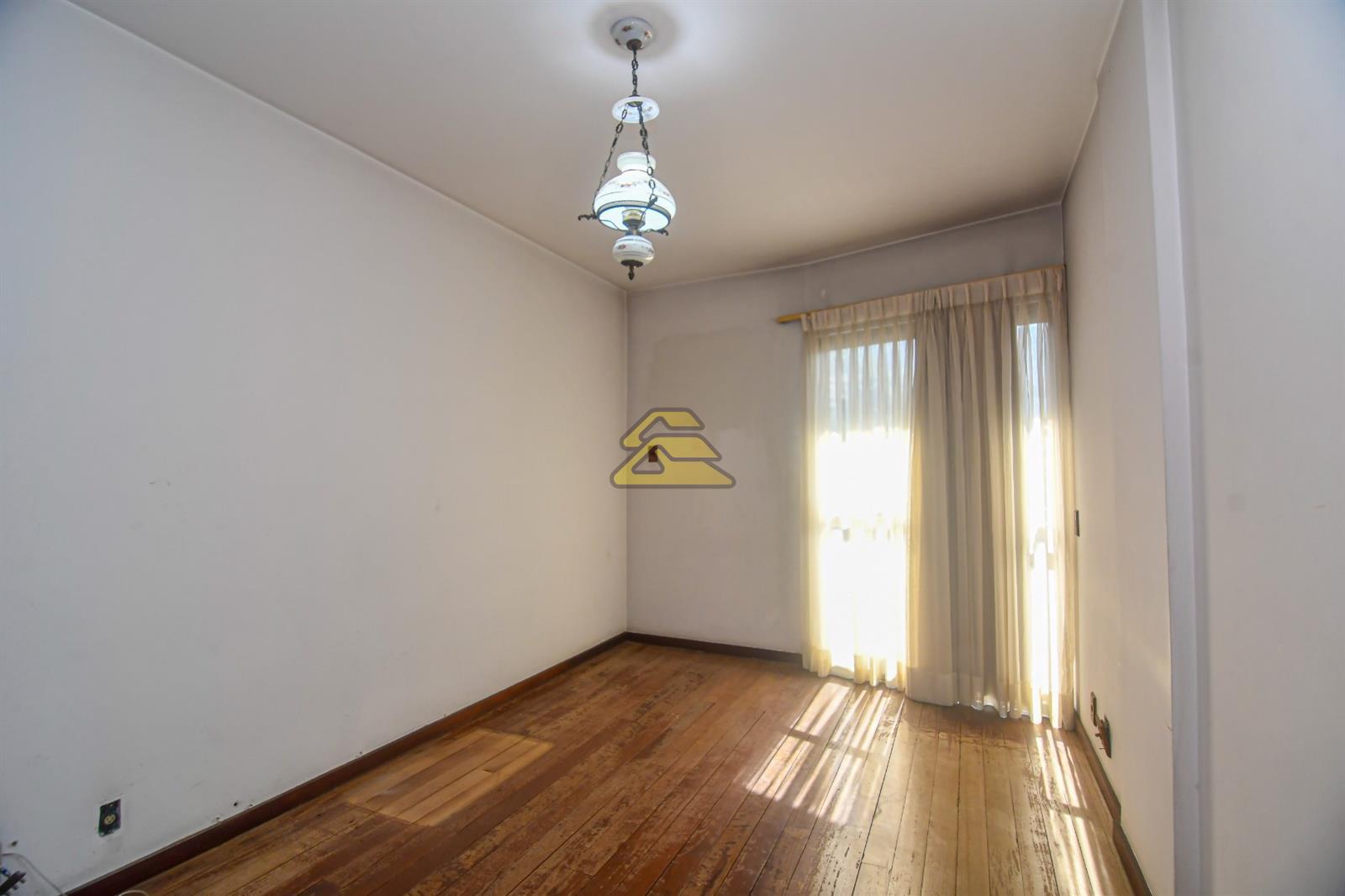 Apartamento à venda com 3 quartos, 121m² - Foto 9