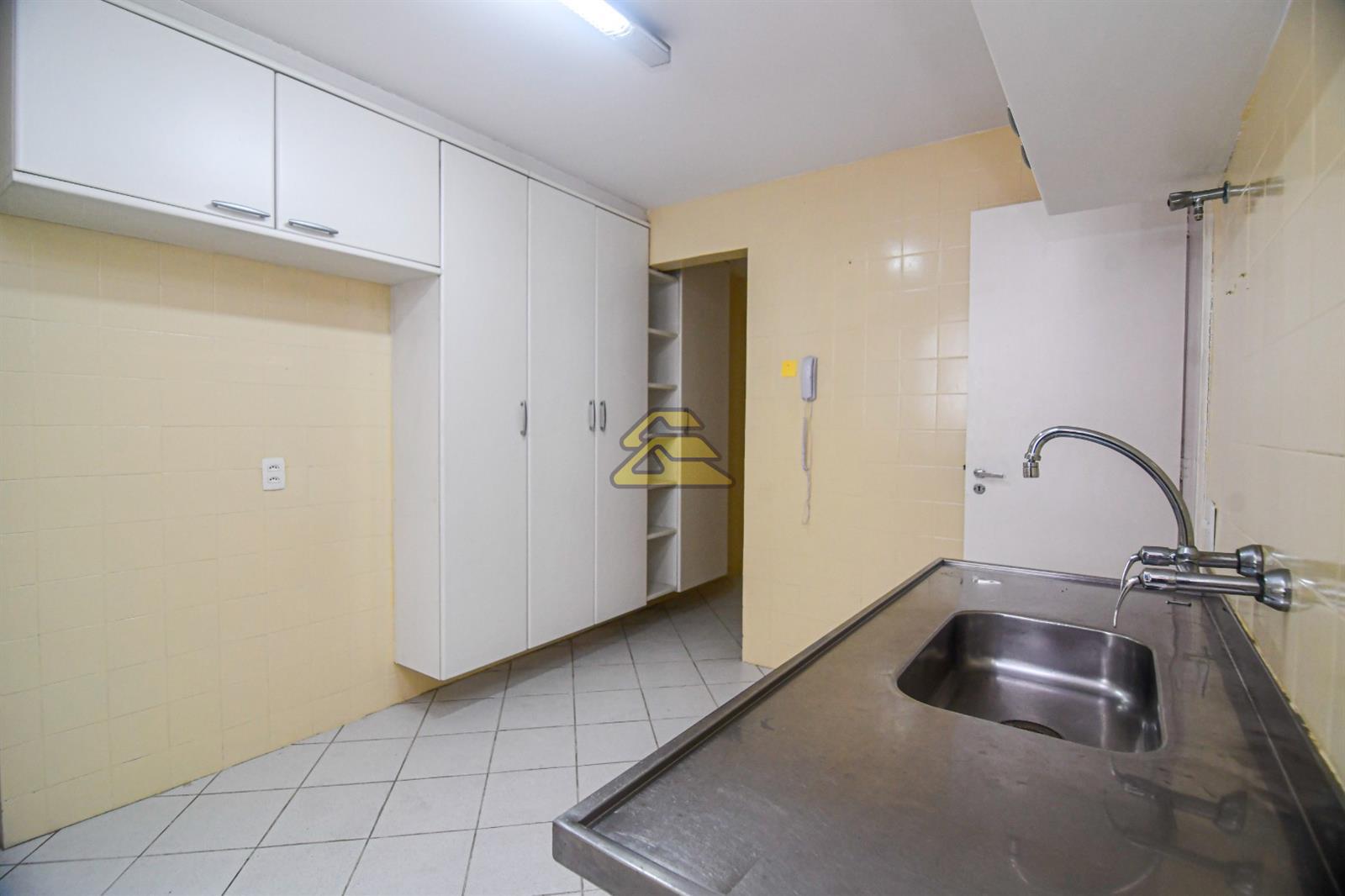 Apartamento à venda com 3 quartos, 118m² - Foto 21