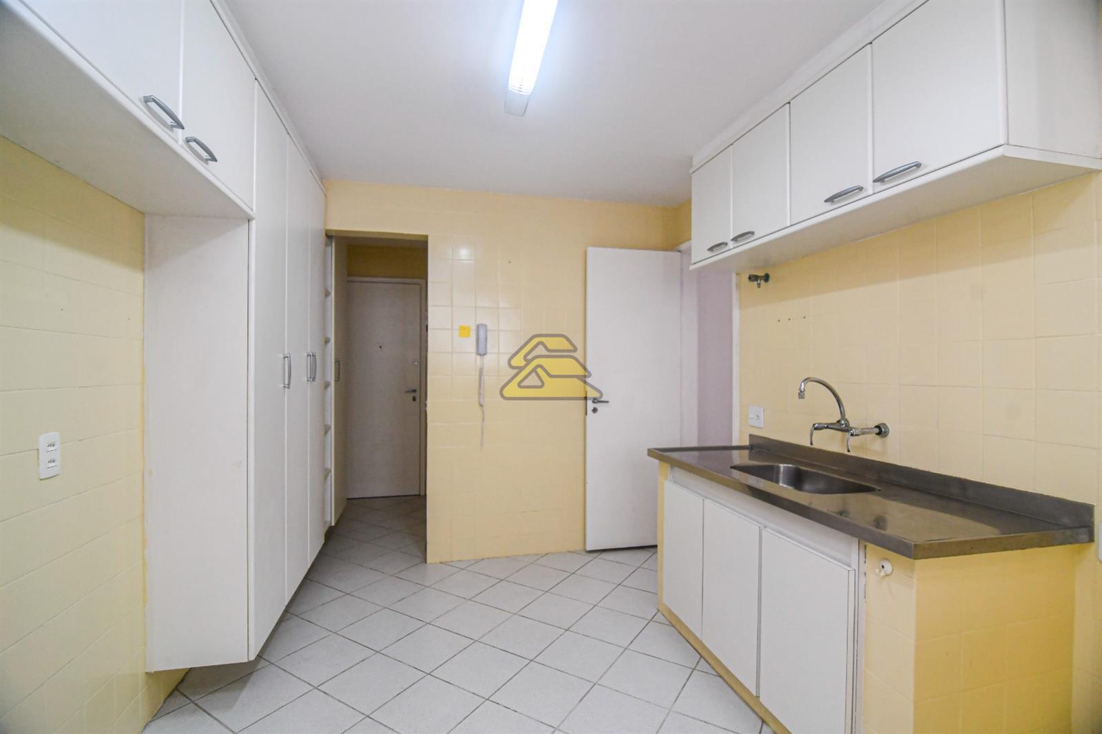 Apartamento à venda com 3 quartos, 118m² - Foto 22