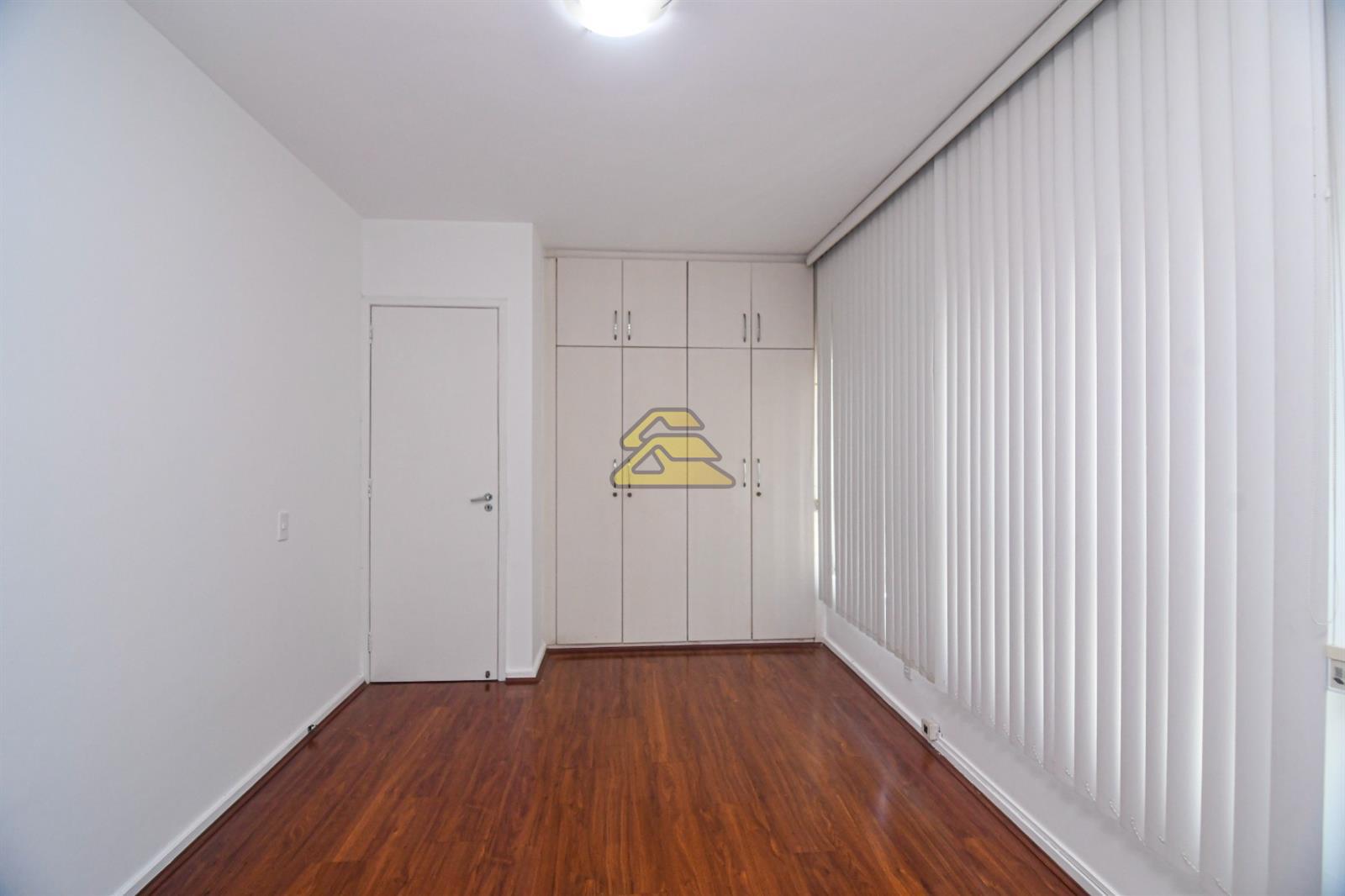 Apartamento à venda com 3 quartos, 118m² - Foto 12