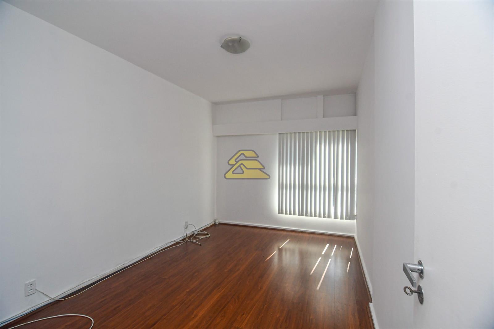 Apartamento à venda com 3 quartos, 118m² - Foto 20