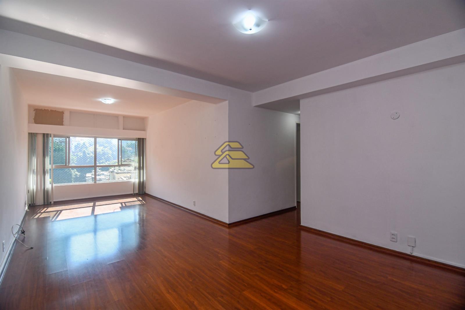 Apartamento à venda com 3 quartos, 118m² - Foto 1