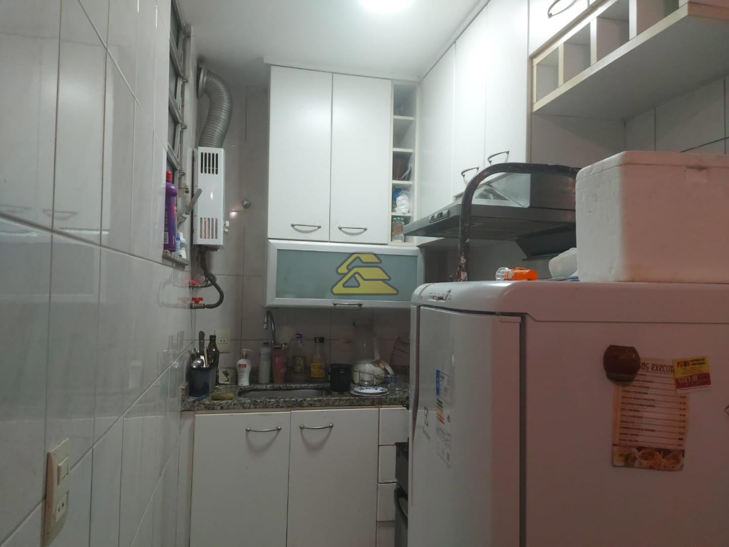 Apartamento à venda com 1 quarto, 53m² - Foto 19