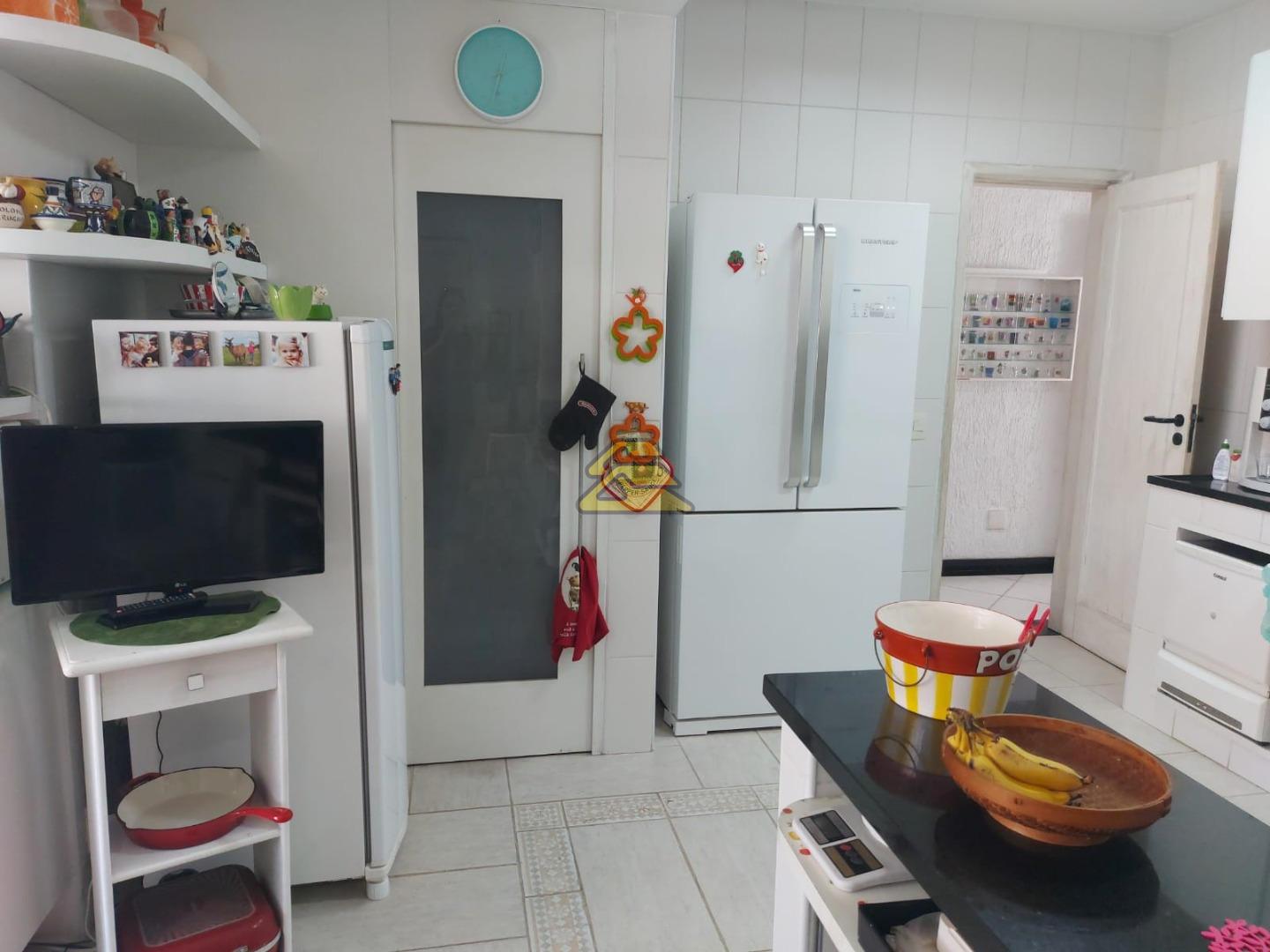 Cobertura à venda com 3 quartos, 210m² - Foto 17