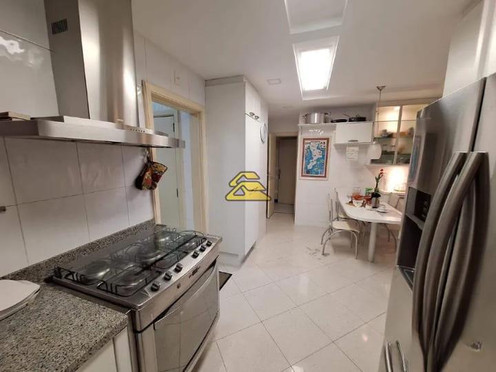 Apartamento à venda com 4 quartos, 236m² - Foto 20