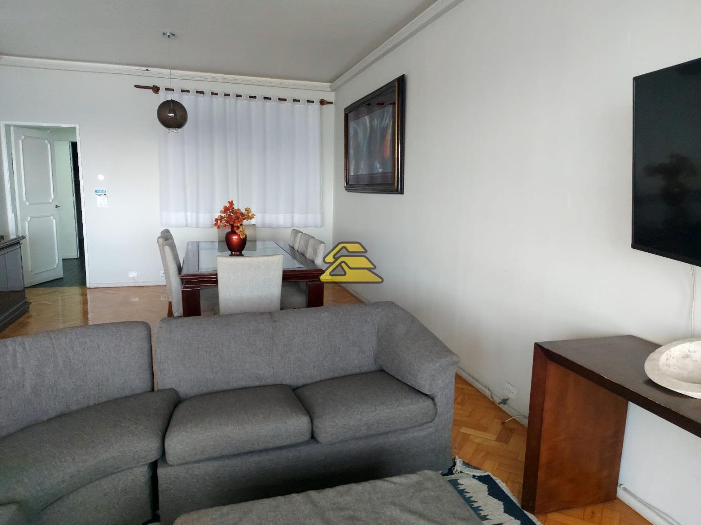 Apartamento à venda com 4 quartos, 215m² - Foto 1