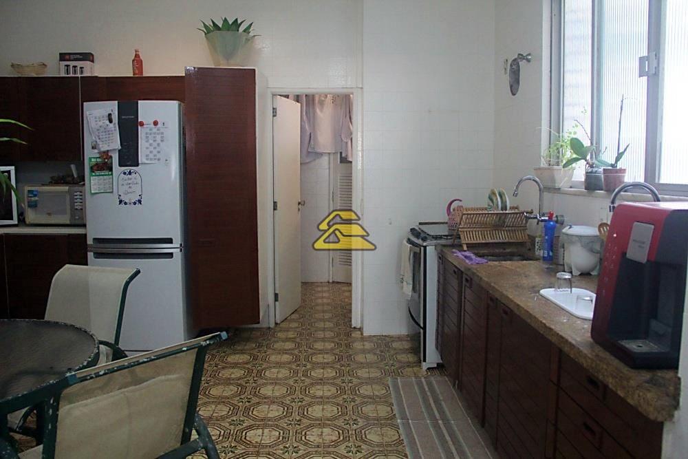 Apartamento à venda com 3 quartos, 173m² - Foto 13