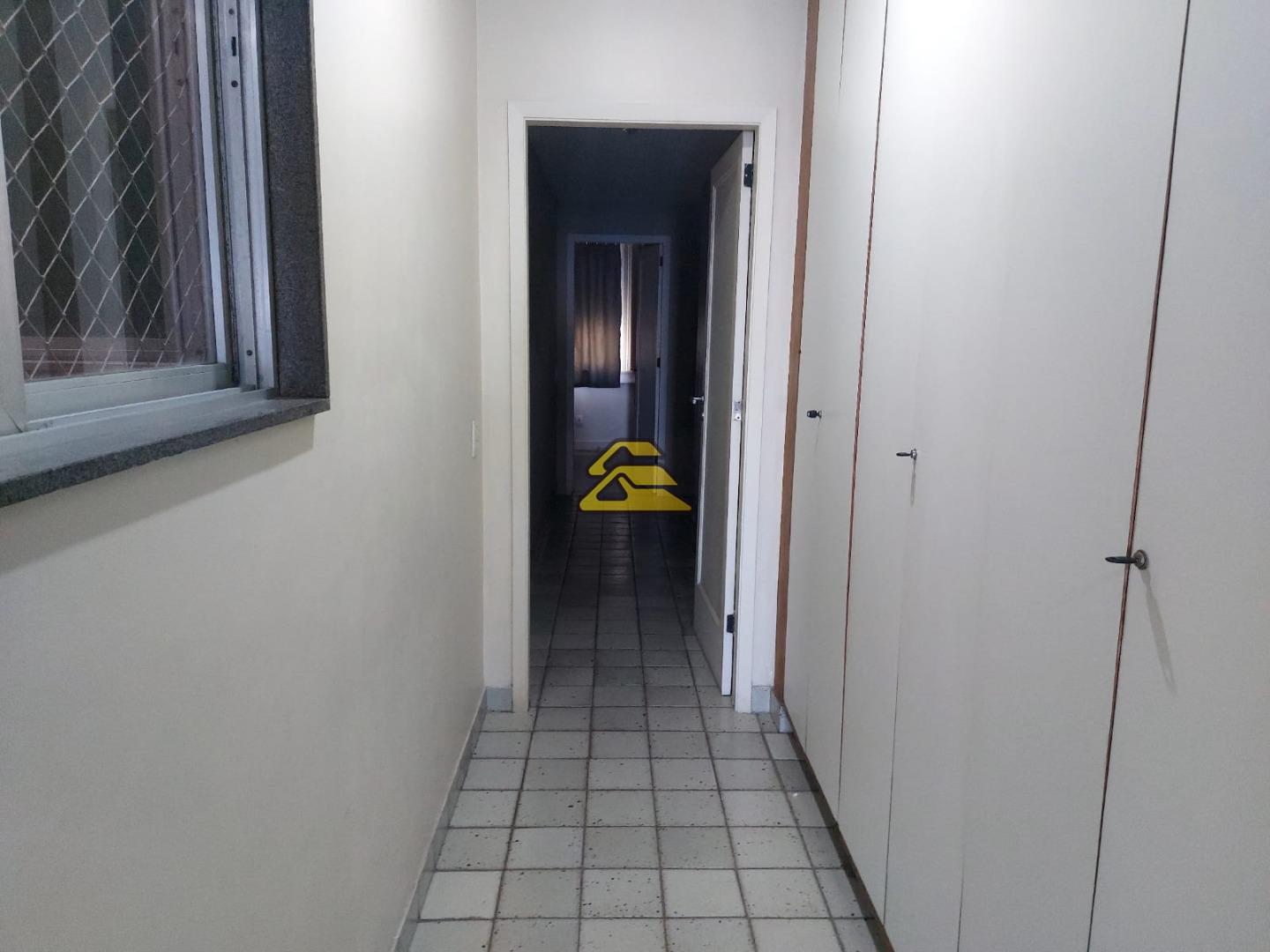 Apartamento à venda com 4 quartos, 225m² - Foto 22