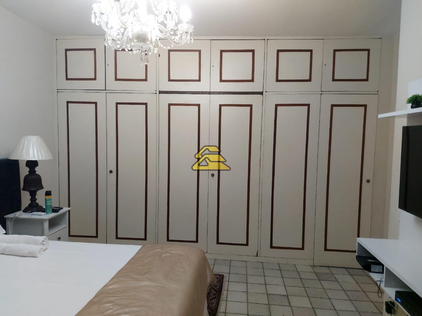 Apartamento à venda com 4 quartos, 225m² - Foto 21