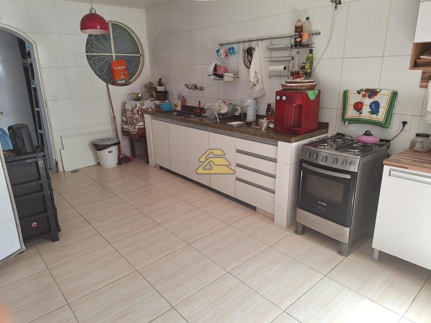 Apartamento à venda com 3 quartos, 172m² - Foto 18