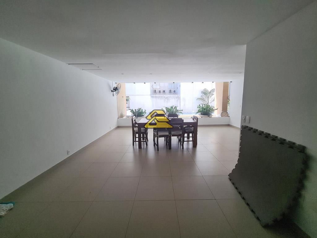 Apartamento à venda com 4 quartos, 169m² - Foto 8