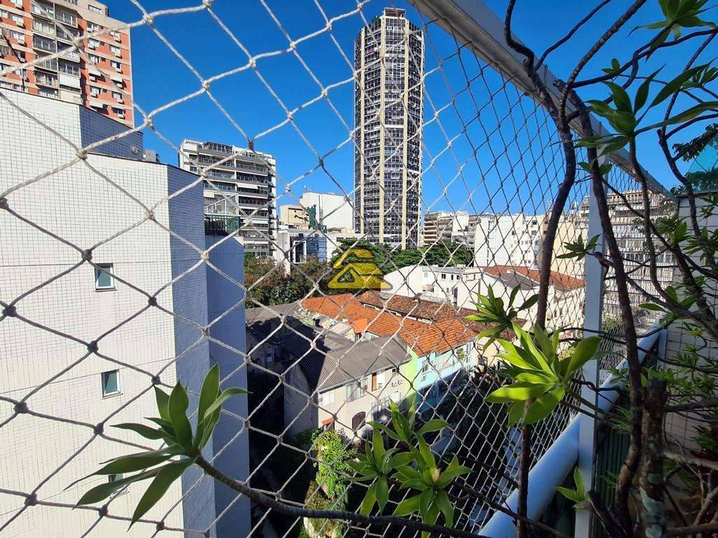 Cobertura à venda com 3 quartos, 247m² - Foto 8