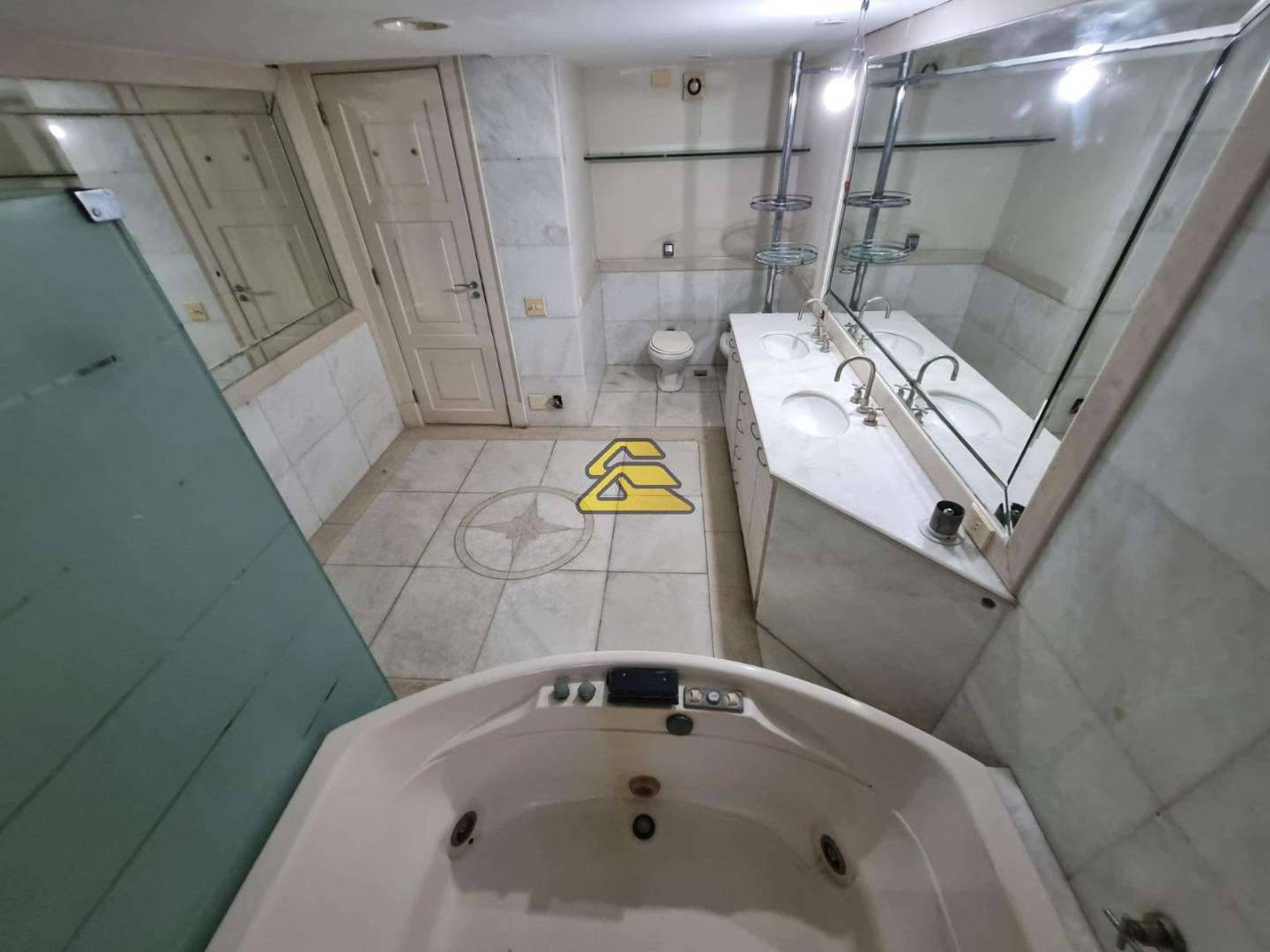 Casa à venda com 6 quartos, 1397m² - Foto 41