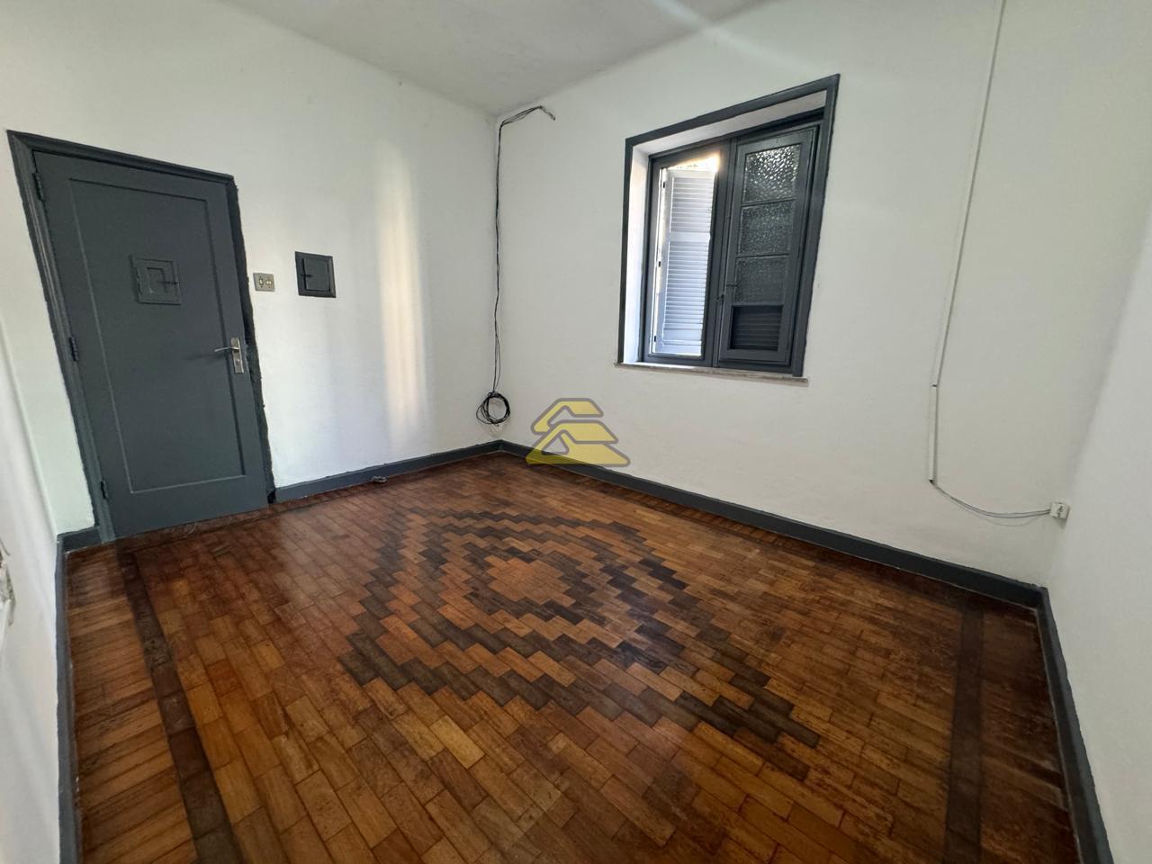 Apartamento à venda com 2 quartos, 60m² - Foto 4