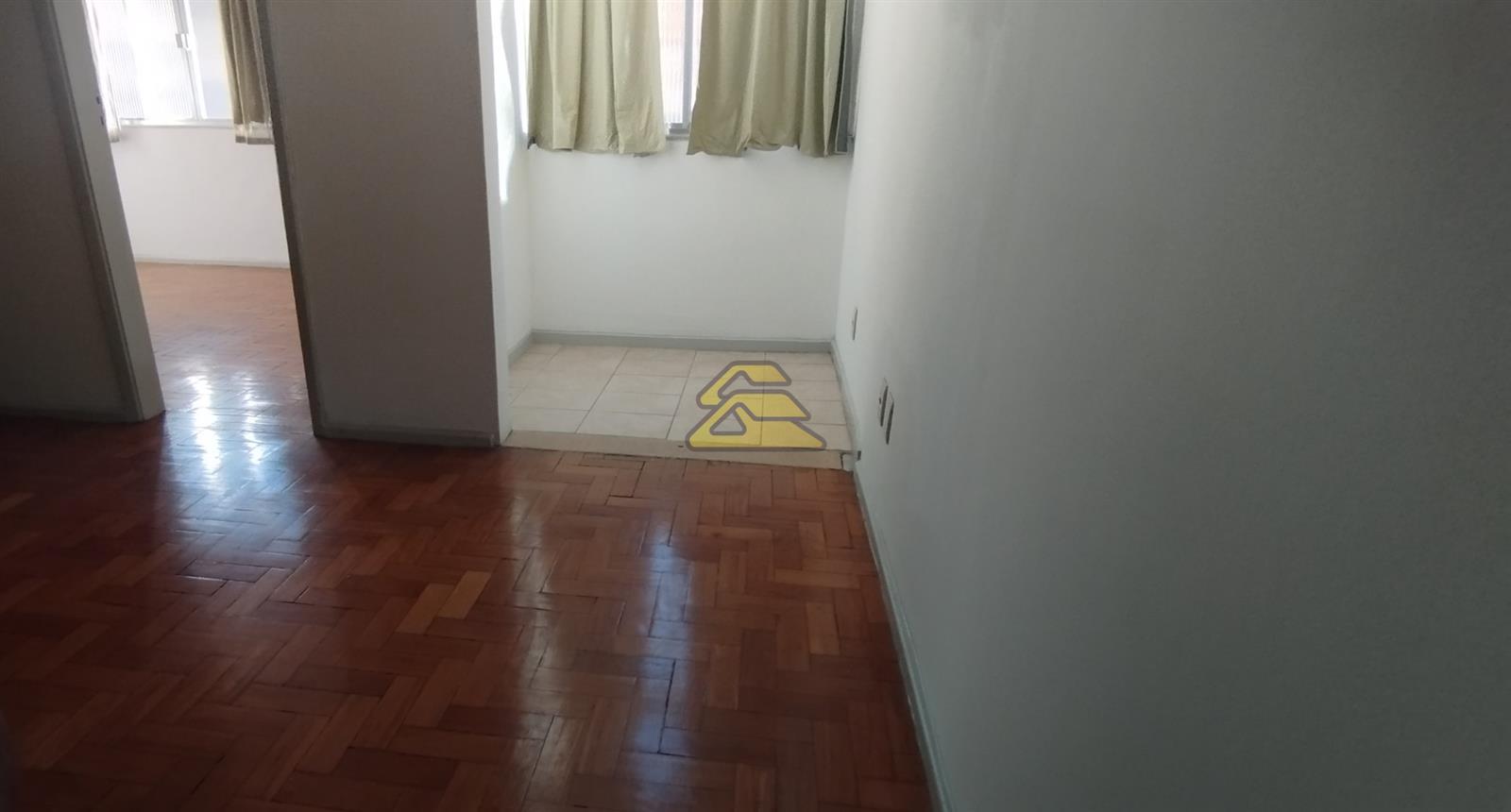 Apartamento à venda com 1 quarto, 32m² - Foto 4