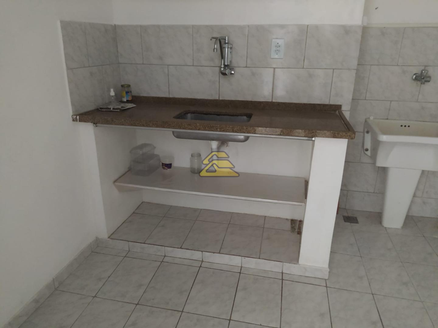 Apartamento à venda com 2 quartos, 50m² - Foto 13