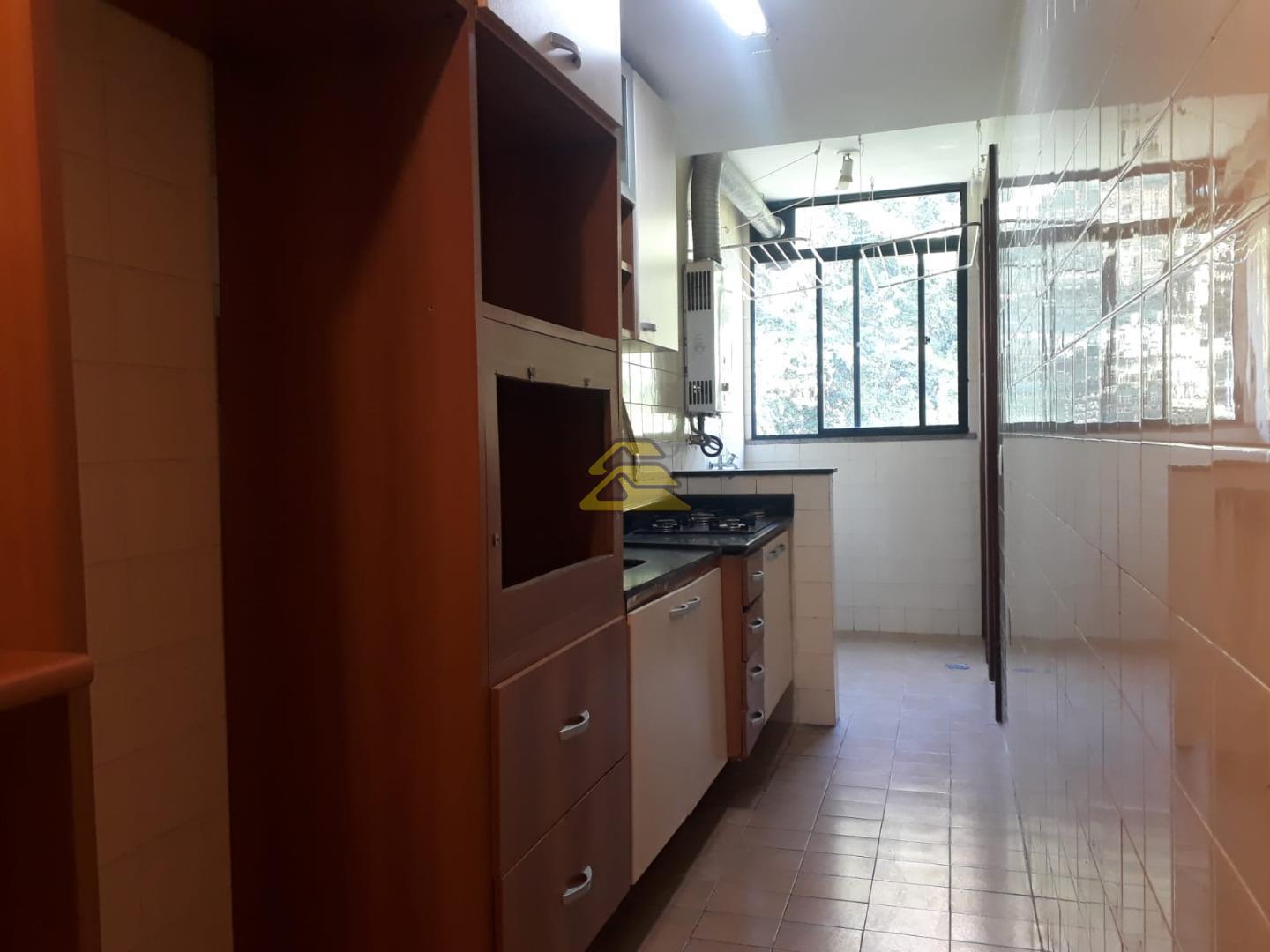 Apartamento à venda com 2 quartos, 76m² - Foto 11