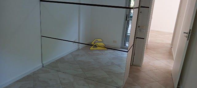 Apartamento à venda com 2 quartos, 72m² - Foto 9