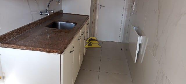 Apartamento à venda com 2 quartos, 72m² - Foto 19