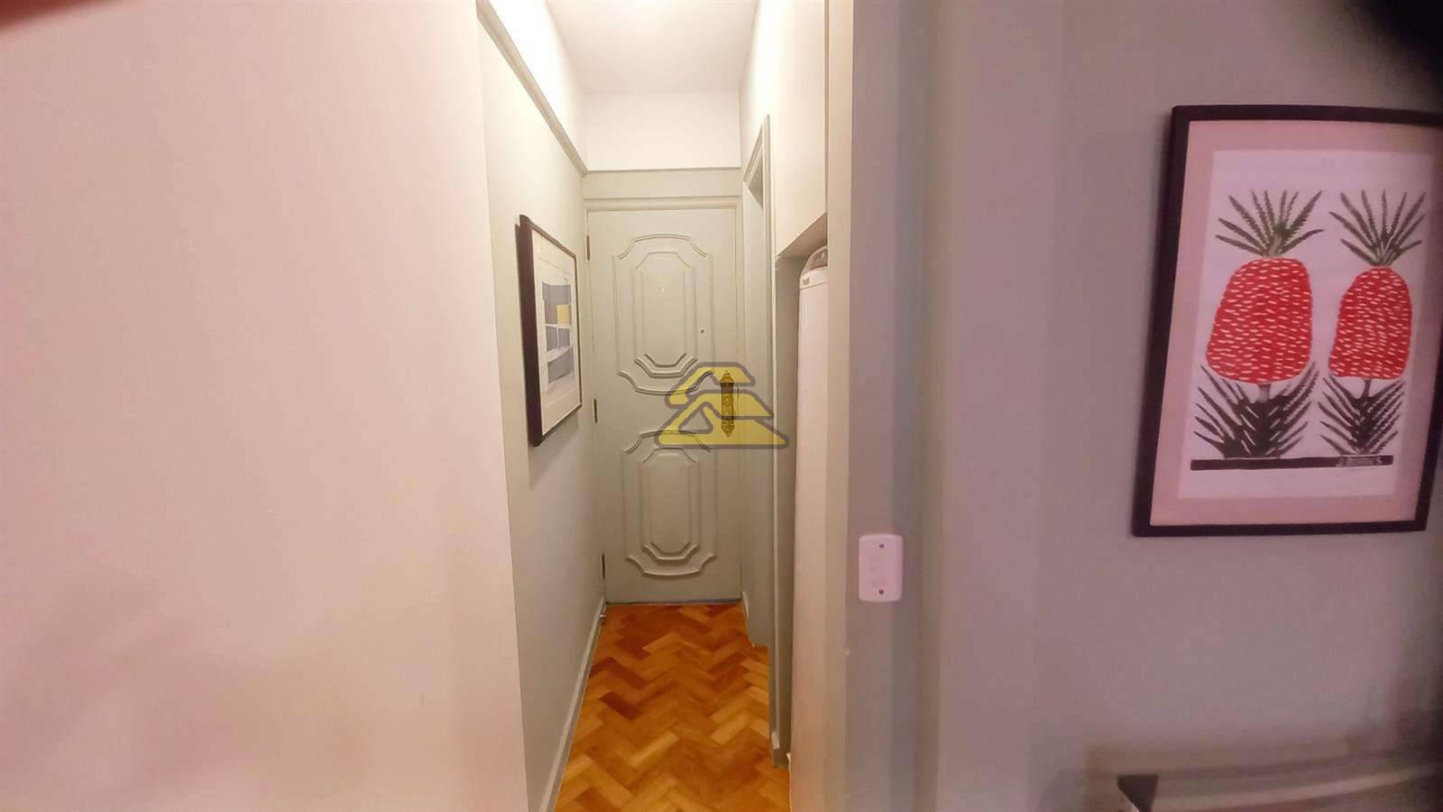 Apartamento à venda com 1 quarto, 40m² - Foto 22