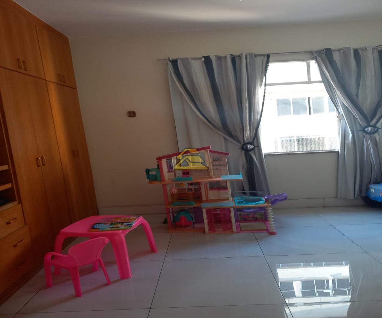 Apartamento à venda com 3 quartos, 150m² - Foto 9