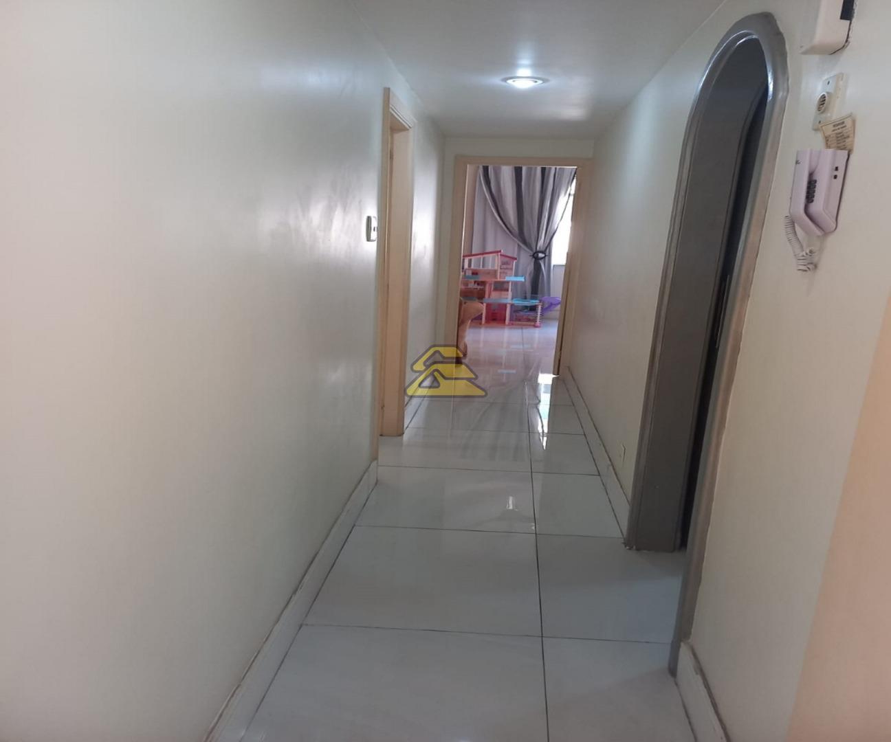 Apartamento à venda com 3 quartos, 150m² - Foto 8