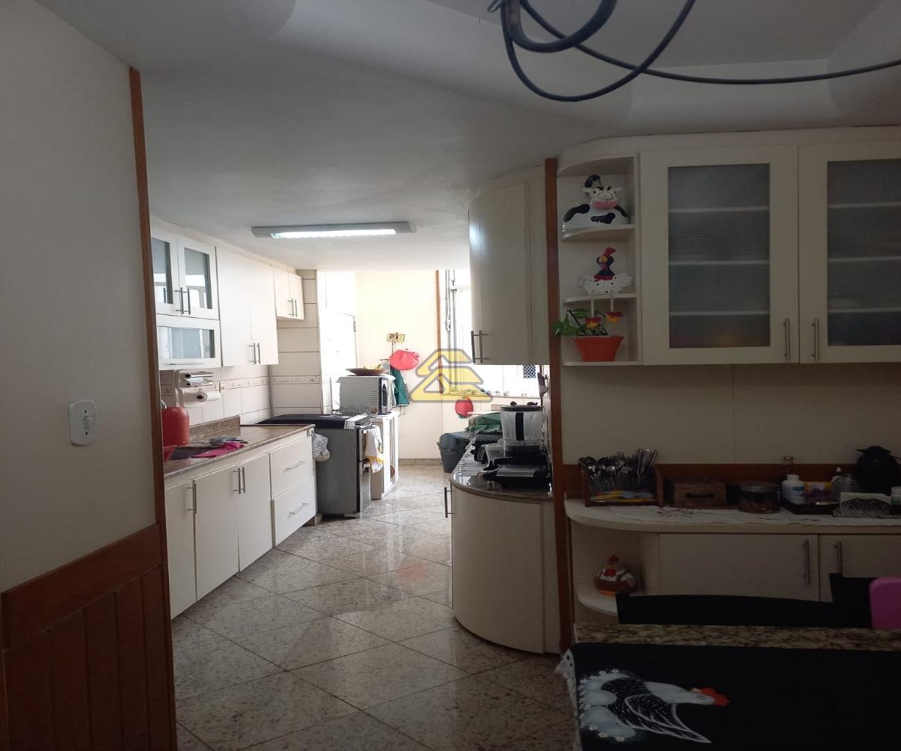 Apartamento à venda com 3 quartos, 150m² - Foto 18