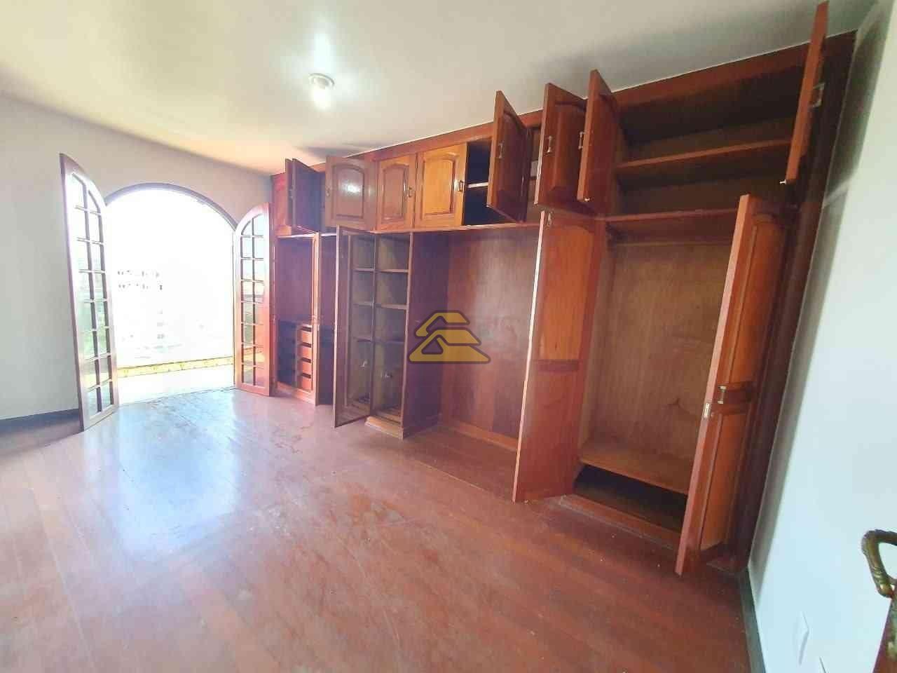 Casa à venda com 5 quartos, 455m² - Foto 11