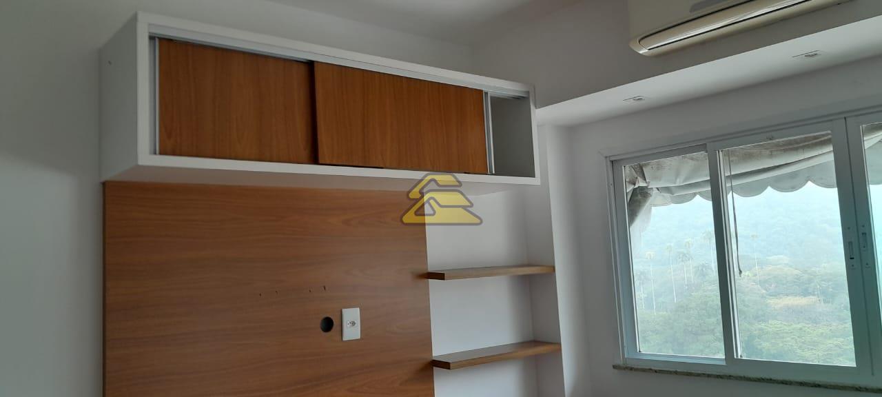 Apartamento à venda com 3 quartos, 88m² - Foto 4