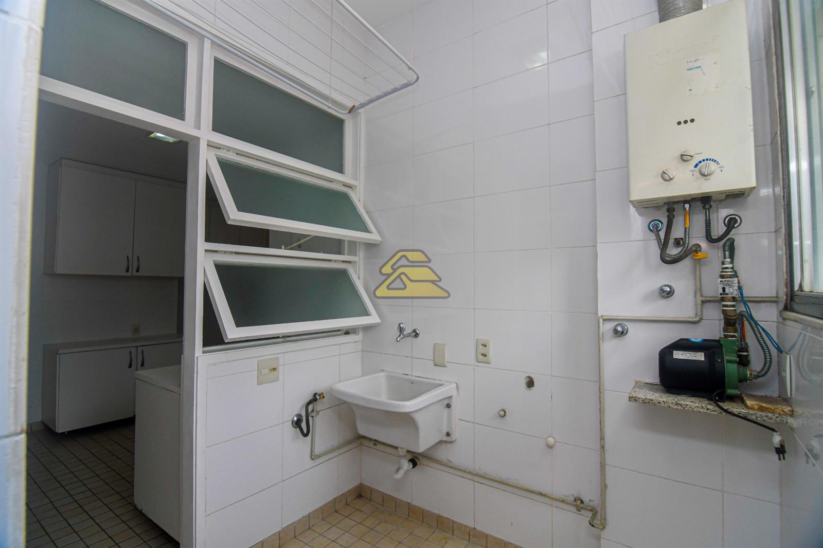 Apartamento à venda com 3 quartos, 131m² - Foto 35