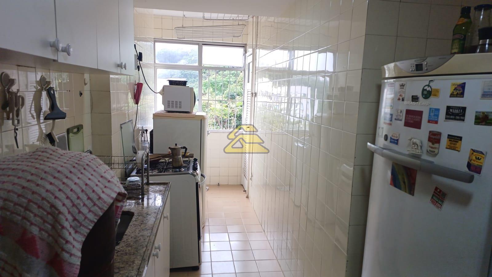 Apartamento à venda com 2 quartos, 68m² - Foto 17