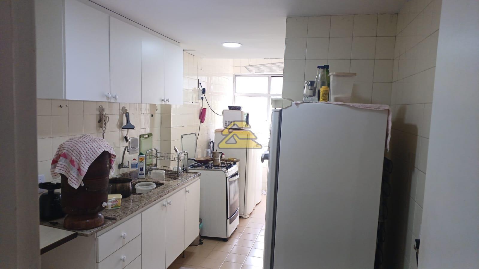 Apartamento à venda com 2 quartos, 68m² - Foto 15