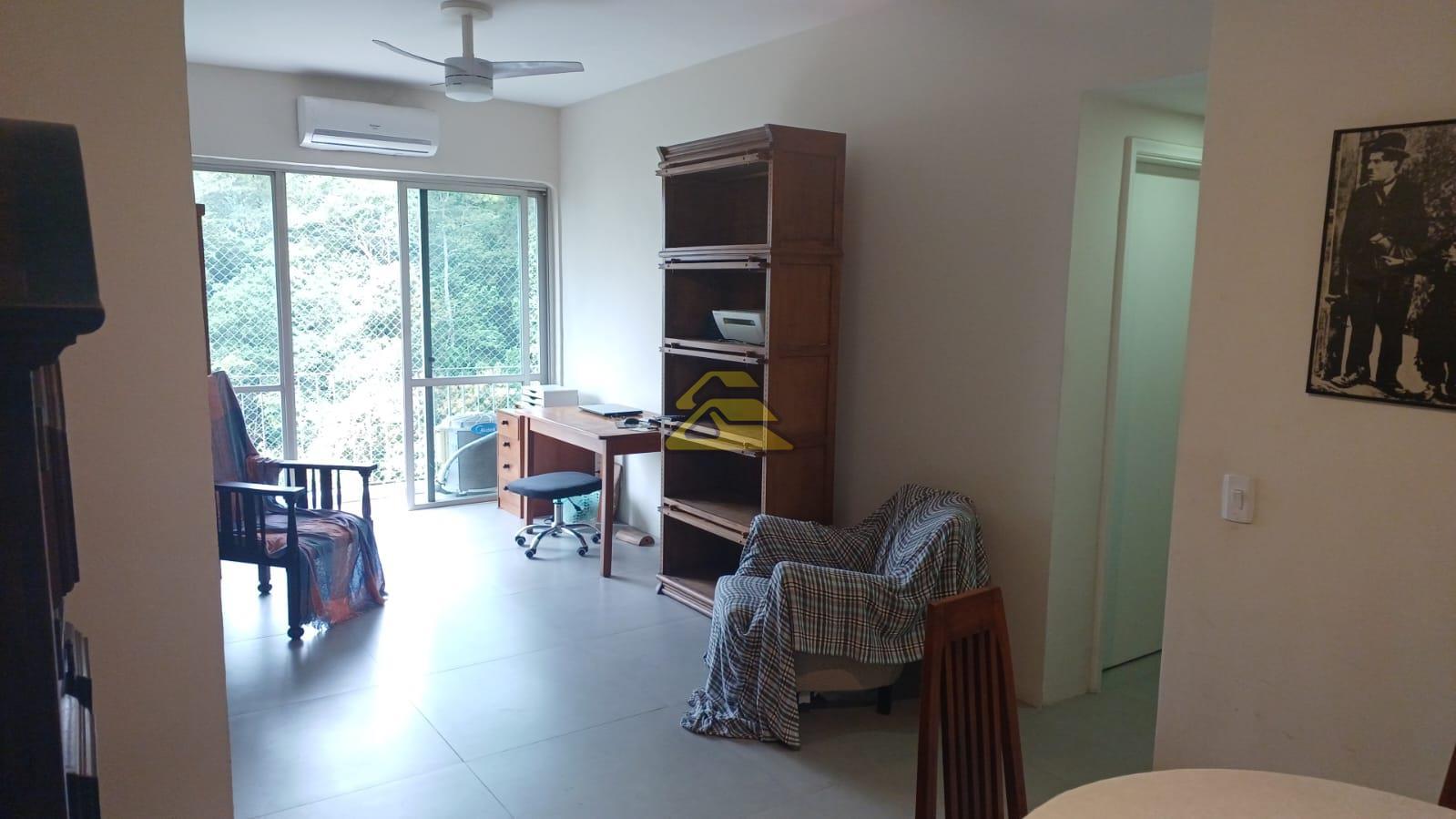 Apartamento à venda com 2 quartos, 68m² - Foto 3