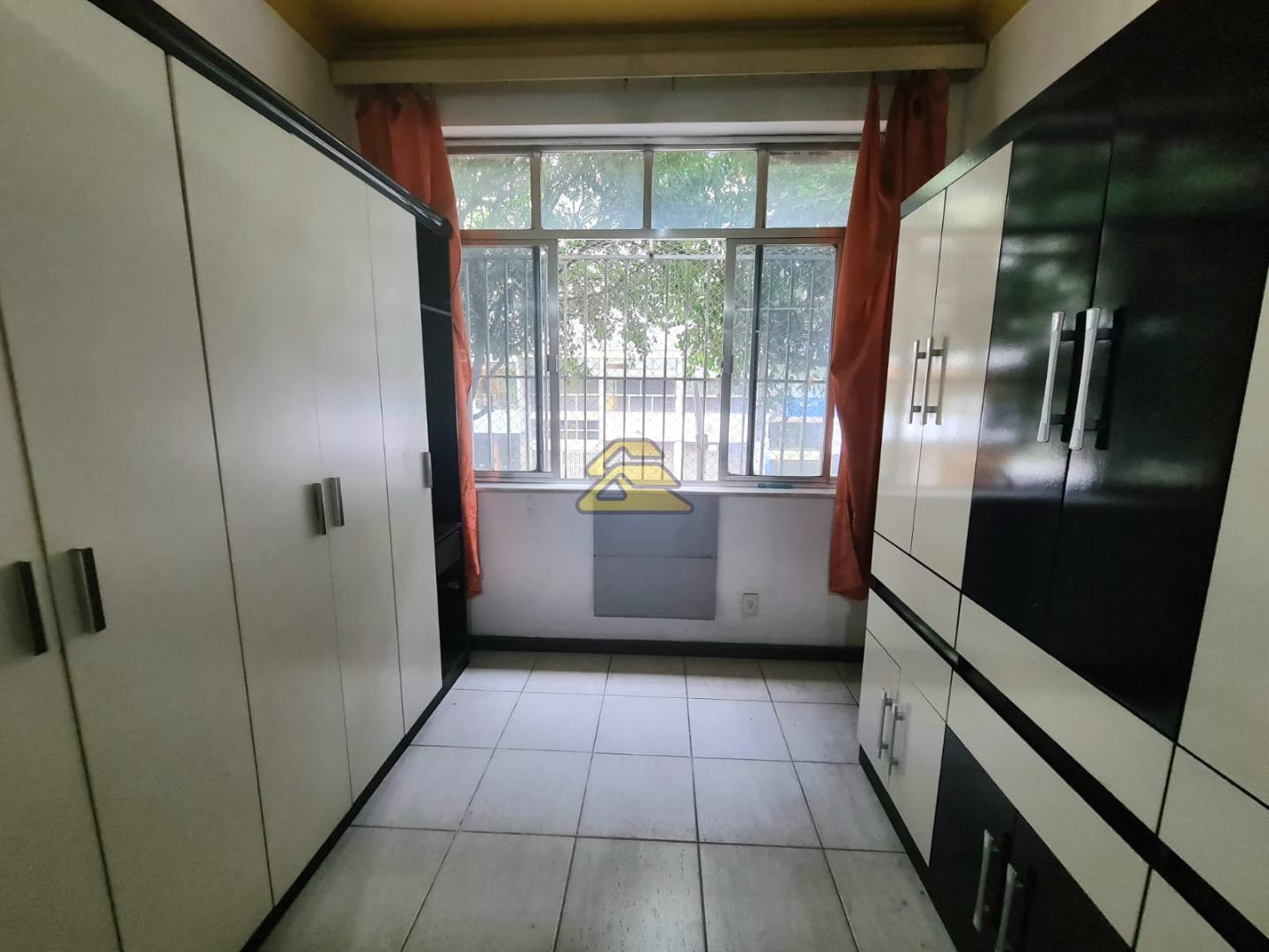 Apartamento à venda com 1 quarto, 42m² - Foto 13