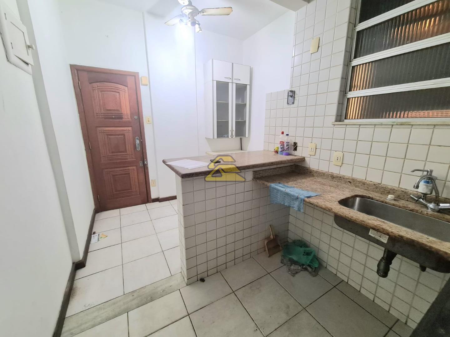 Apartamento à venda com 1 quarto, 42m² - Foto 17