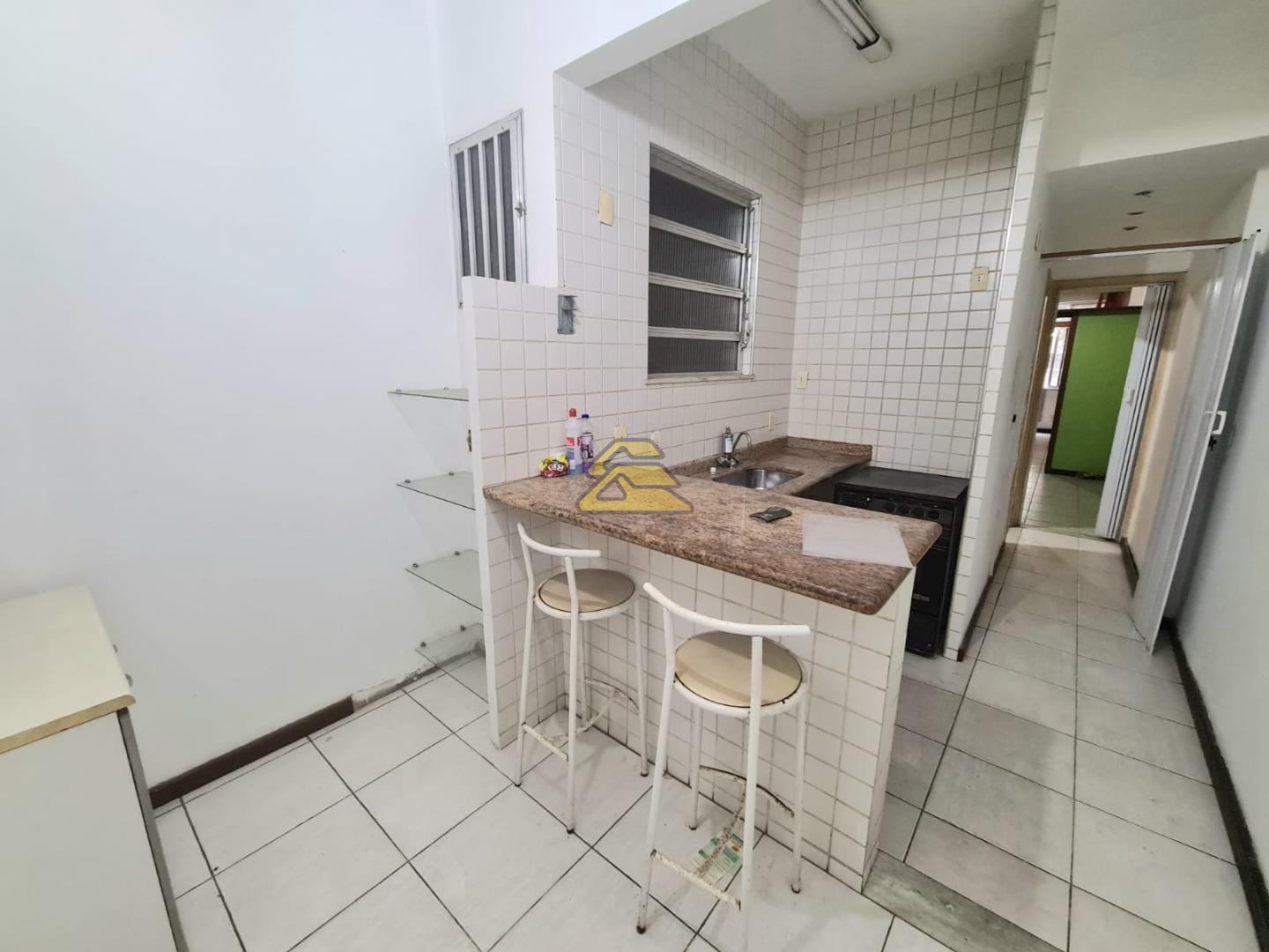 Apartamento à venda com 1 quarto, 42m² - Foto 16