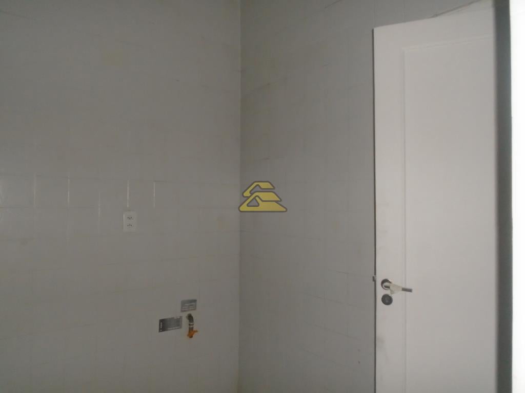 Apartamento para alugar com 1 quarto, 62m² - Foto 12