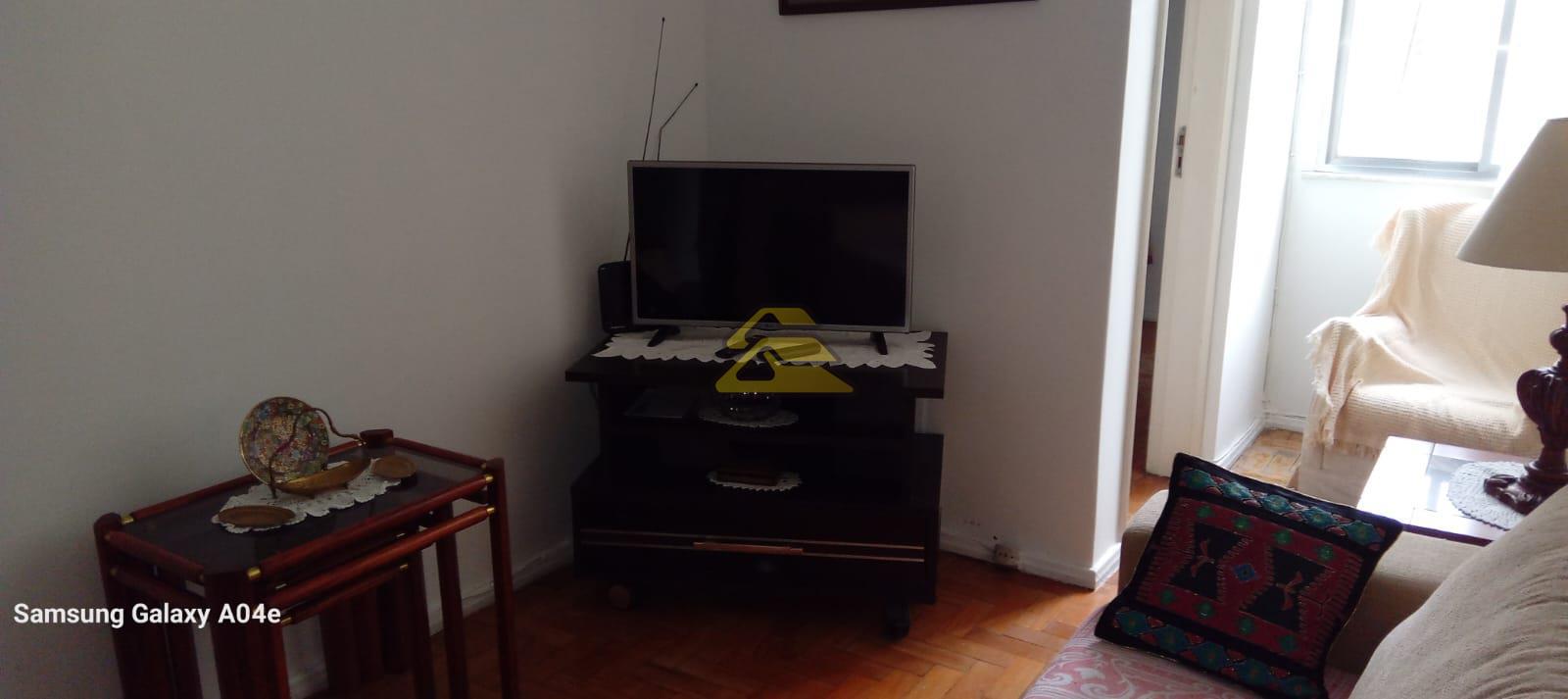 Apartamento à venda com 2 quartos, 62m² - Foto 4